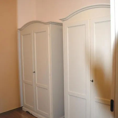 Le Bozze -villa Jenny Con Wi-fi, Posto Auto, Piscina A Sfioro A